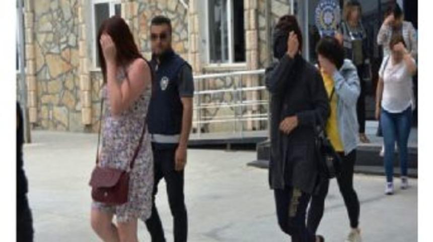 Aydın&rsquo;da Fuhuş Operasyonu, 5 Ayrı &Uuml;lkeye Mensup 28 Kişi G&ouml;zaltına Alındı