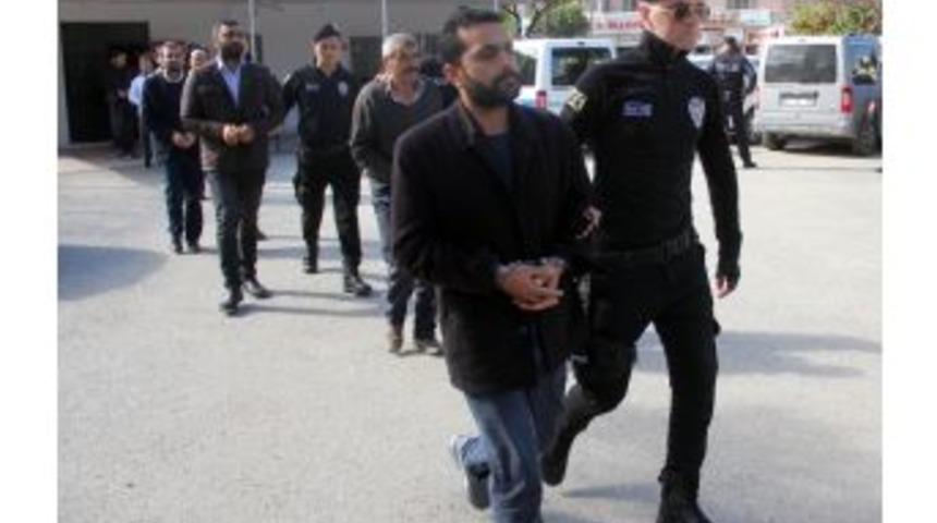 Arazi &Ccedil;etesine Operasyonda 5 Tutuklama