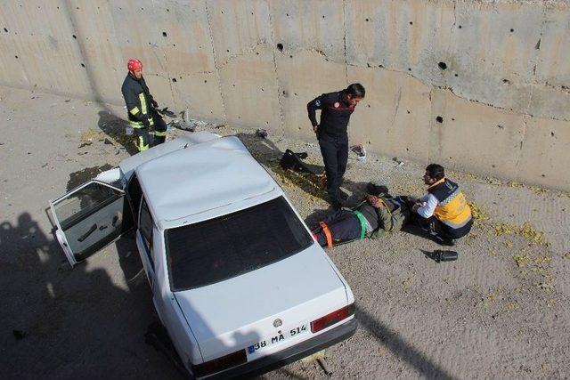 Kayseri&rsquo;de Otomobil Kanala U&ccedil;tu: 1 Yaralı 1