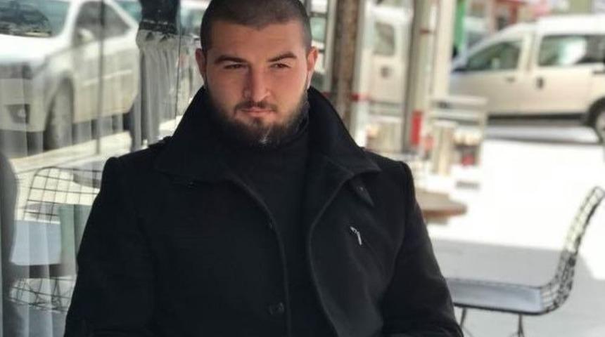 21 Yaşında 25 Kişilik Bodyguard Ekibini Kurdu