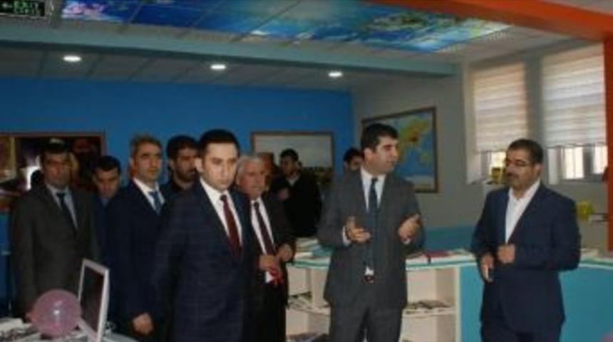 Çermik Fen Lisesine Zenginleştirilmiş Kütüphane