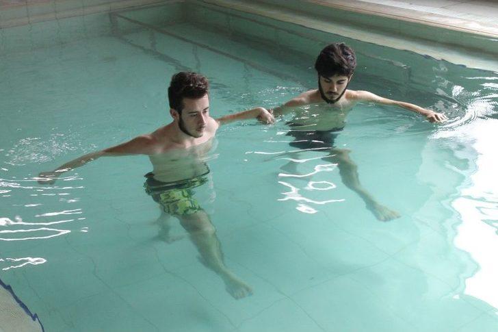 (özel Haber) Termal Suyla Uygulanan Hidroterapi Yöntemi Felçli Hastaların Umudu Oldu G3