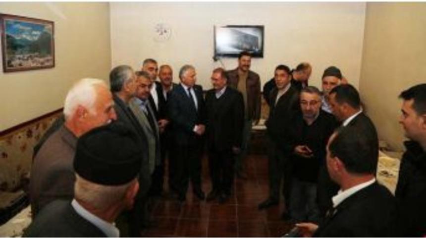 Vali Yıldırım, Kanaat &Ouml;nderleriyle Bir Araya Geldi