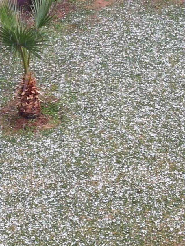 Mersin’de Dolu Yağışı Etkili Oldu