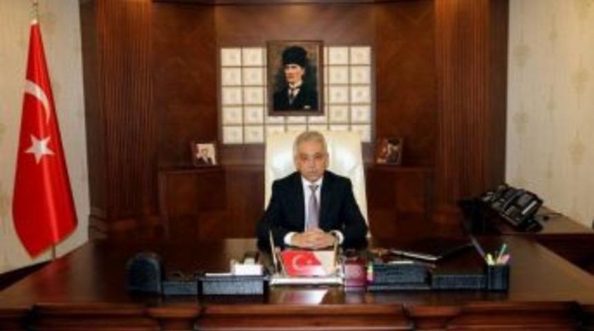 Vali Toprak&rsquo;tan &lsquo;şehitler G&uuml;n&uuml;&rsquo; Mesajı