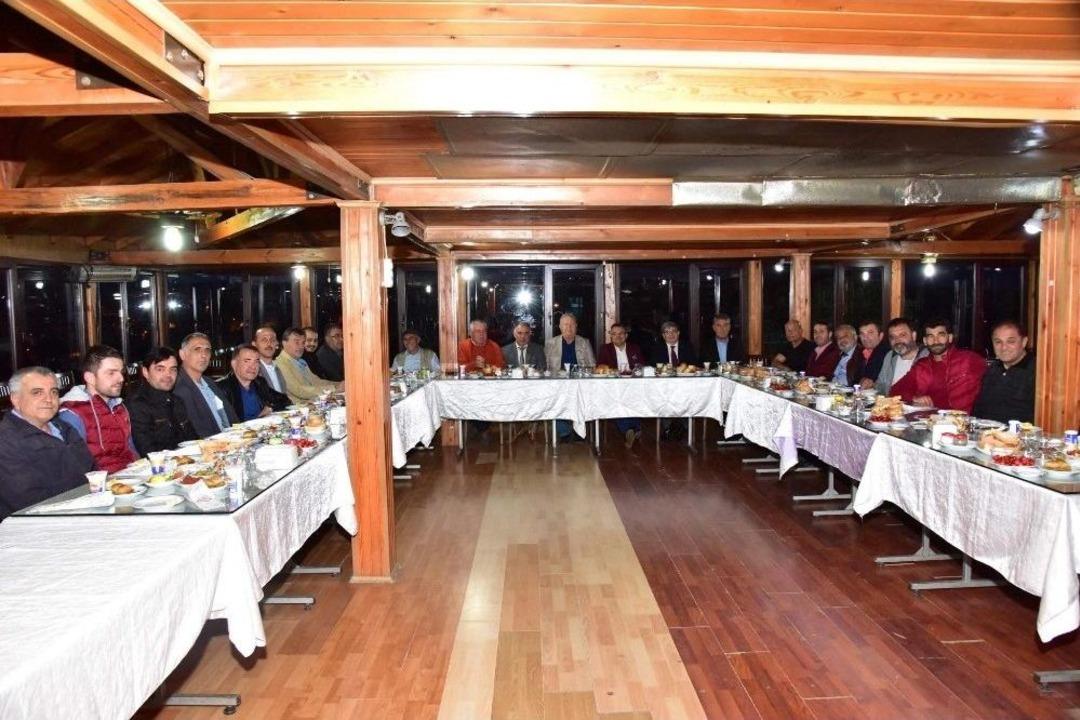 Selim Yağcı İ&ccedil;in Yemekte Buluştular