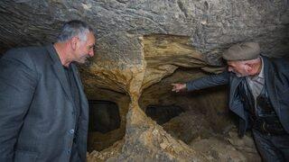 Binlerce Yıllık Yeraltı Yerleşim Yerini Defineciler Tahrip Etti