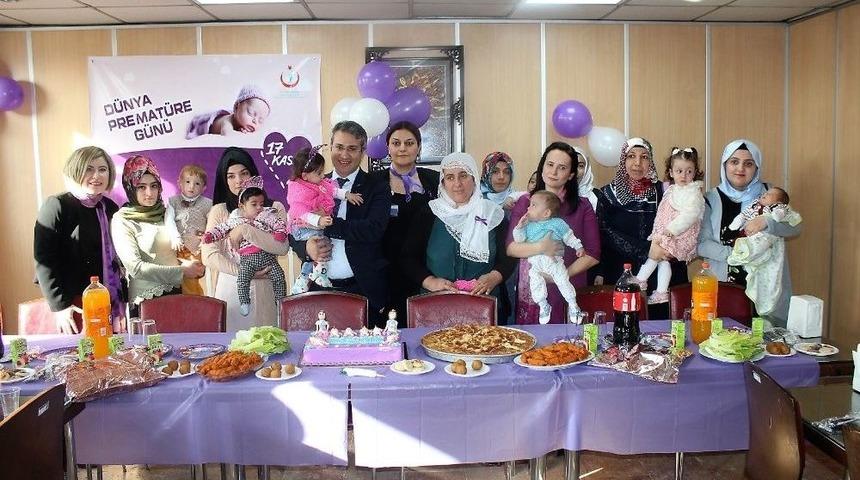 Premat&uuml;re Bebekler Neşe Sa&ccedil;tı