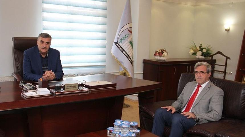 Başkan To&ccedil;oğlu, Akyazı&rsquo;da Ziyaretlerde Bulundu