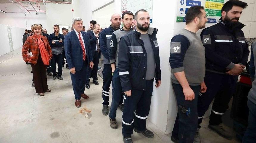 Başkan Karaosmanoğlu, &ldquo;hizmet G&ouml;t&uuml;rmek İ&ccedil;in Kendimizle Yarışıyoruz&rdquo;