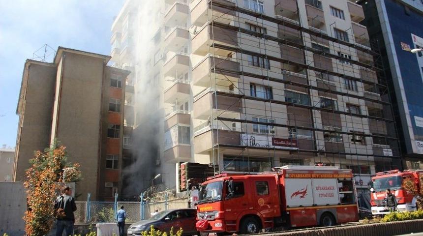 İş Yerleri Yanan &Ccedil;alışanlar G&ouml;zyaşlarını Tutamadı