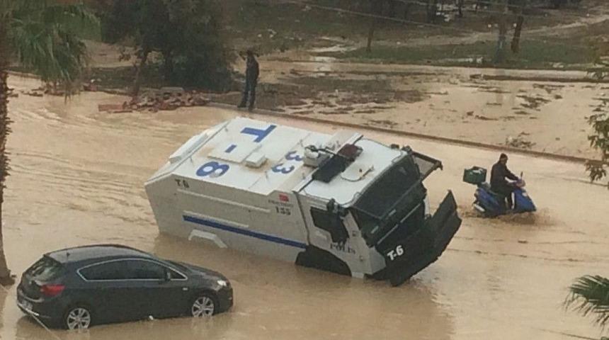 Toma Selde Mahsur Kaldı