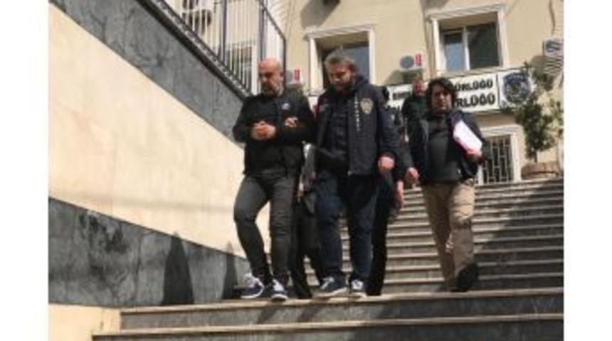 Tıp Bayramı’nda Doktorun Gasp Edilme Anı Kamerada