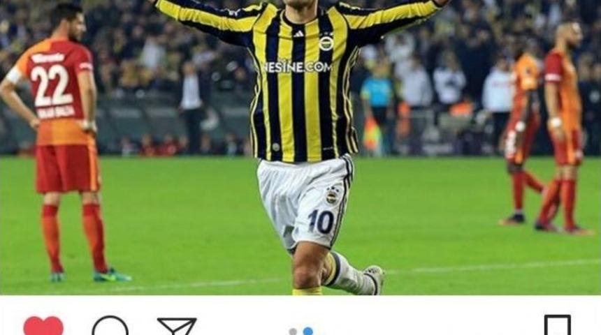 Robin Van Persie’den Derbi Paylaşımı