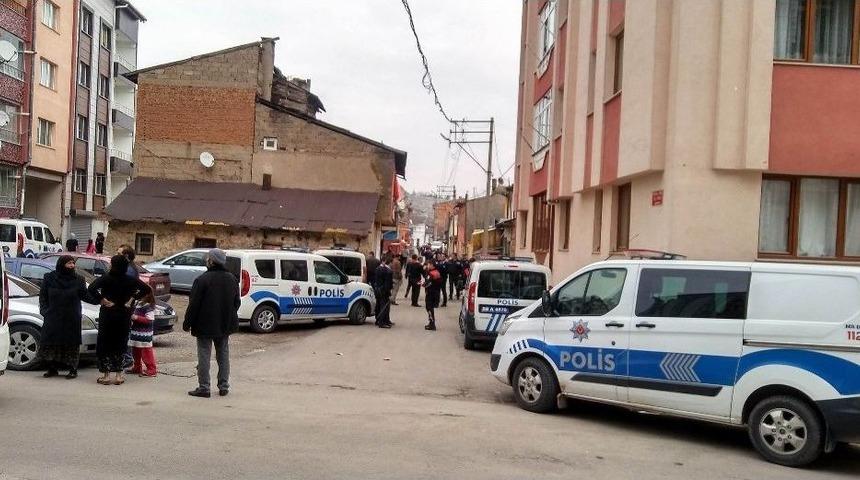 Suriyeli Aileler Mahalleyi Birbirine Kattı