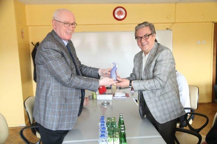 Kazım Kurt Meslek Odalarını Ziyaret Etti G2