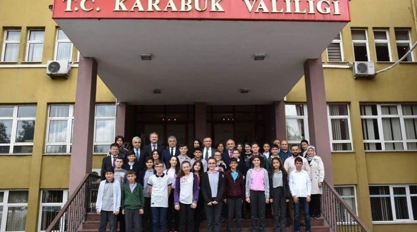 Karab&uuml;k&rsquo;ten, Muş Ve İstanbul&rsquo;a "biz Anadoluyuz&rsquo; Projesi