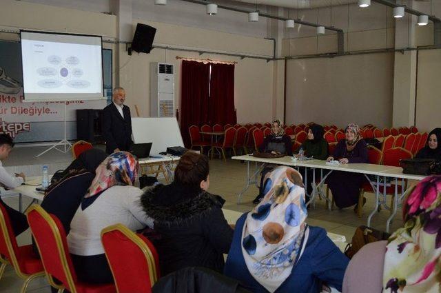 Kartepe’de Girişimcilik Kursları Devam Ediyor