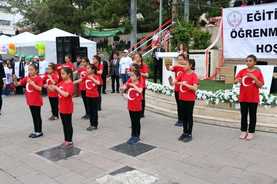 Yozgat&rsquo;ta Eğitim, Bilim Ve &Ouml;ğrenme Şenliği Başladı