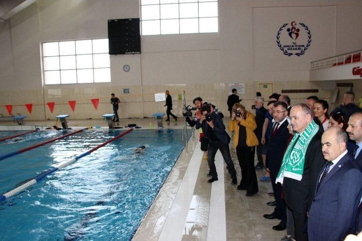 Bakan Özlü, Düzce’de Spor Tesislerinin Açılışını Yaptı G2