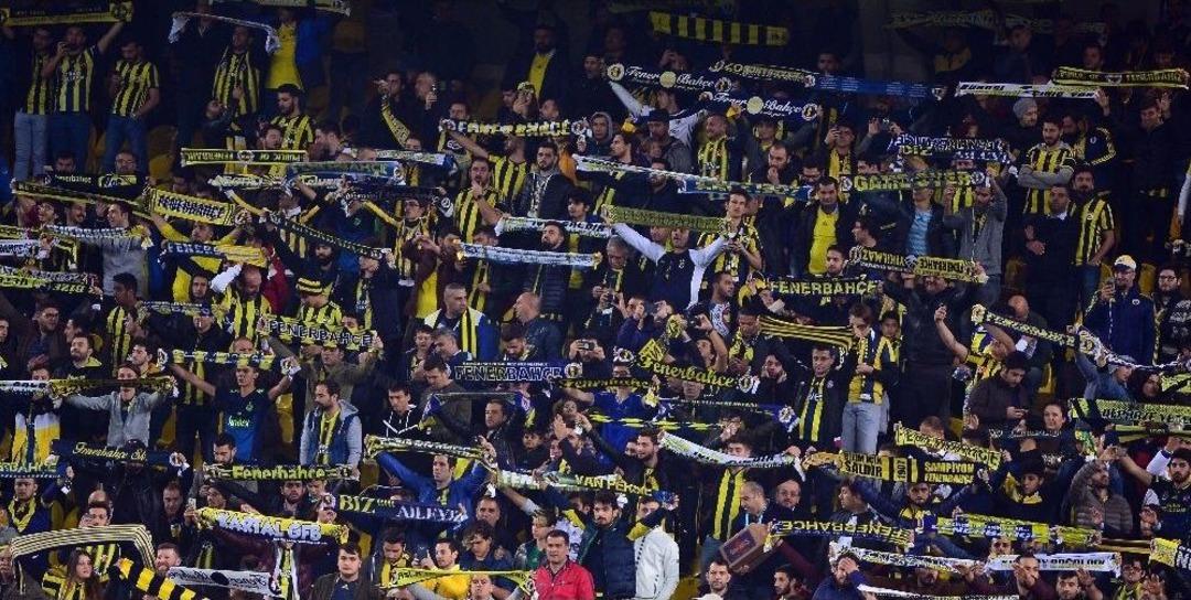 Kadık&ouml;y&rsquo;de Naim S&uuml;leymanoğlu&rsquo;na Alkışlı Veda