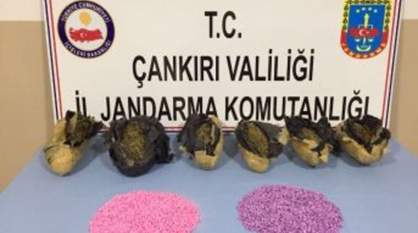 Uyuşturucu Tacirleri Sakarya&rsquo;dan D&uuml;ğmeye Basılan Operasyonla &Ccedil;ankırı&rsquo;da Yakalandı