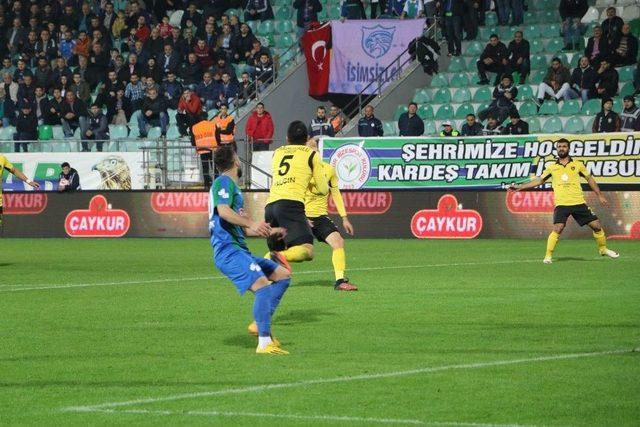 Tff 1. Lig: Rizespor: 3 - İstanbulspor: 0