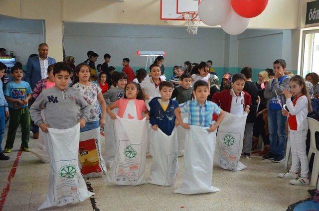 Kilis Özel Meltem Okulunda 3. Geleneksel Bahar Şenliği