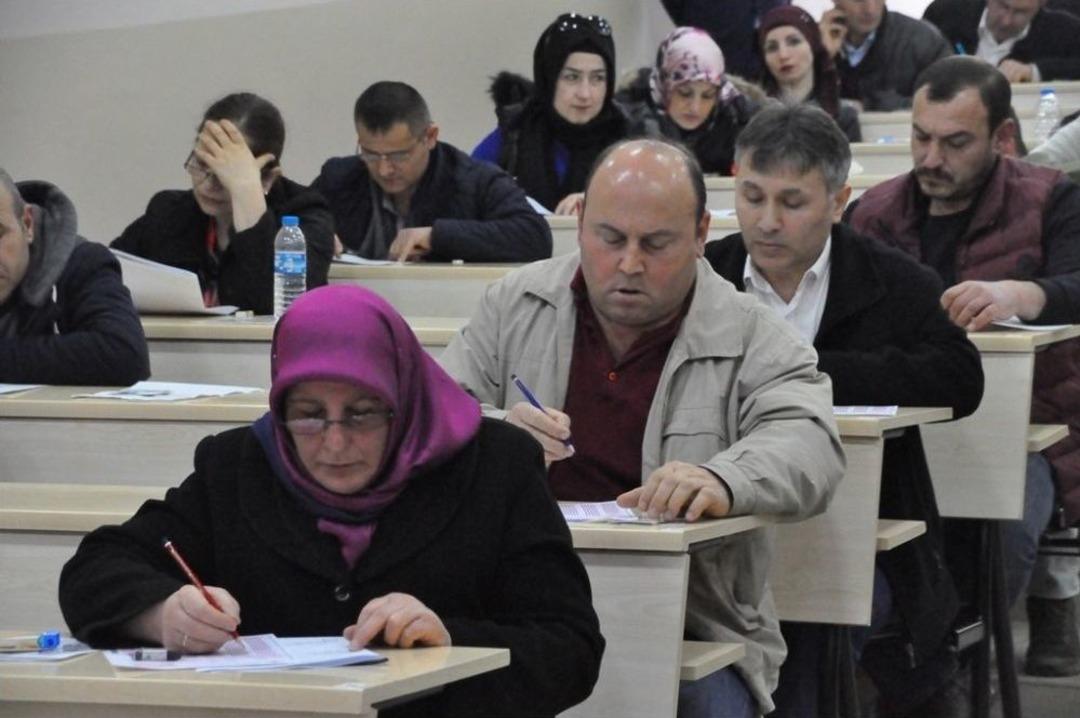 Om&uuml;&rsquo;de Taşeronların Sınav Heyecanı