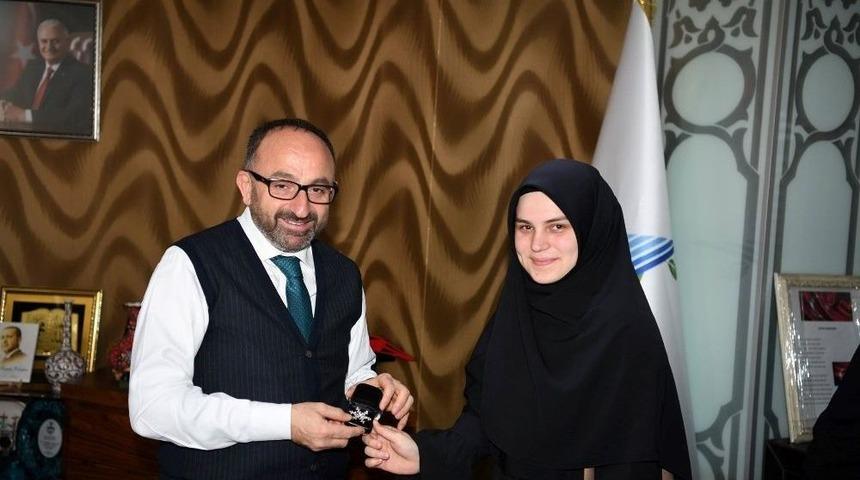 Başkan &Uuml;z&uuml;lmez: &ldquo;ihh&rsquo;nın &Ouml;nemi &Ccedil;ok Fazla&rdquo;