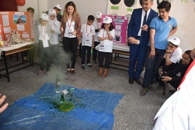 Tubitak Fuarında Deprem Standı Dikkat Çekti