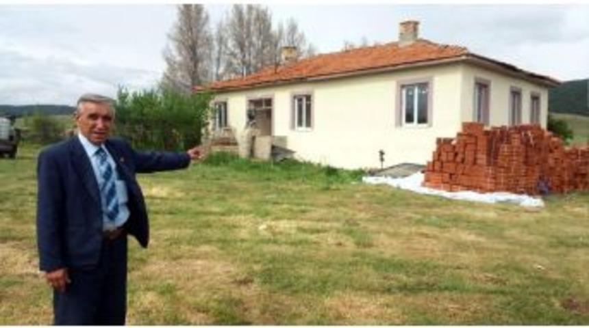 Tarihi Okul Binası Restore Ediliyor