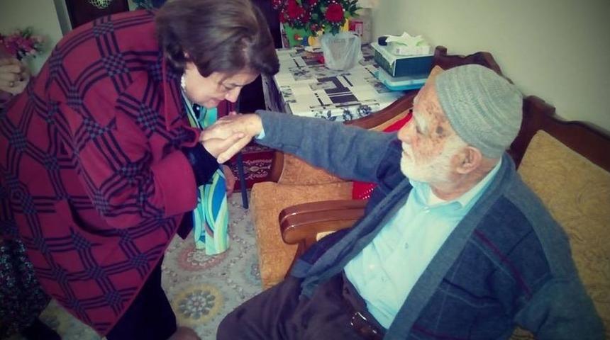 50 Sene Sonra &Ouml;ğretmeni İle Buluştu