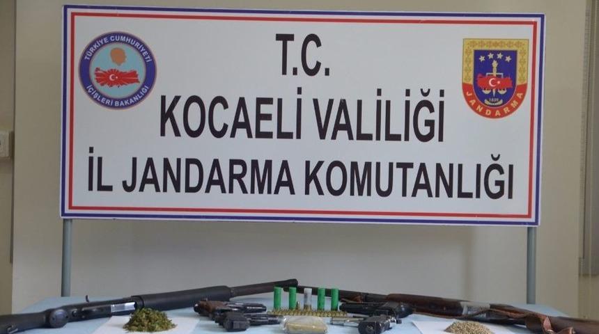 Kocaeli Merkezli 3 İlde Uyuşturucu Operasyonu: 10 G&ouml;zaltı