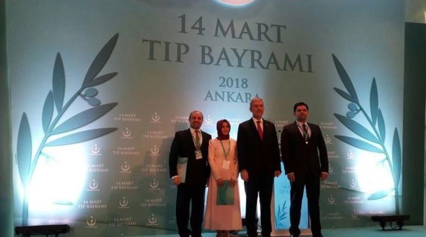 Yılın Doktoru Se&ccedil;ildi