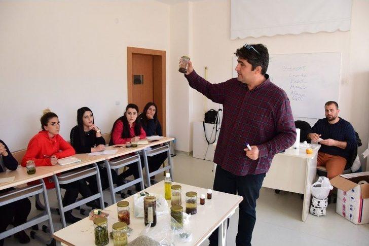 İpekyolu Belediyesinden ‘kozmetik Üretim Ve Çevre Bilinci’ Eğitimi G5