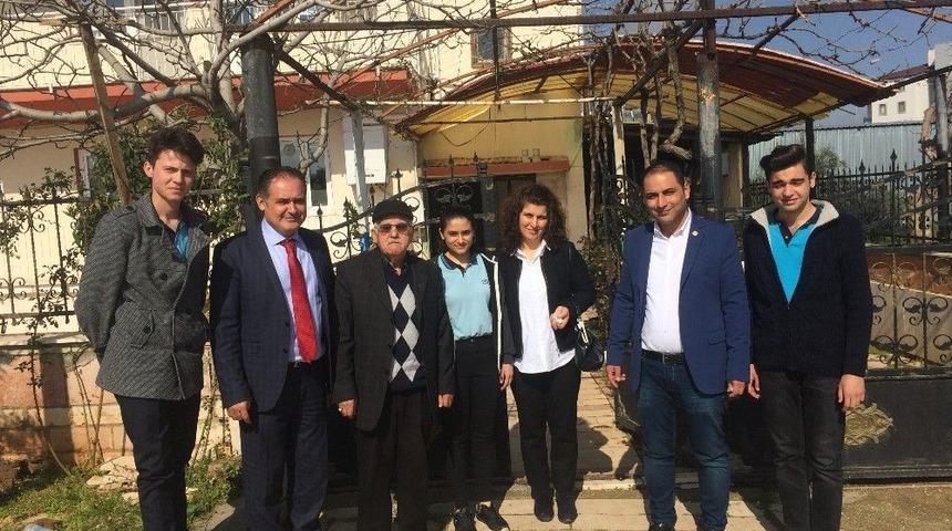 Lise &Ouml;ğrencileri Yaşlı Vatandaşları Telefon Dolandırıcılığına Karşı Uyardı