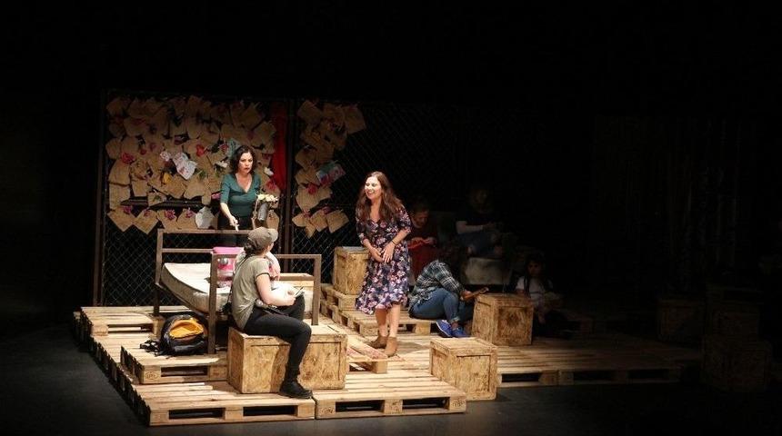 Marmaris Tiyatro G&uuml;nleri Başladı