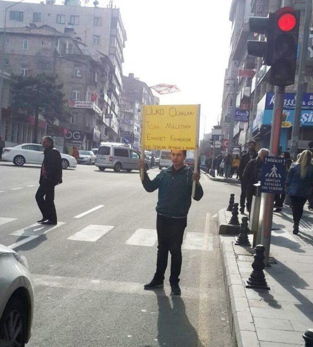 Ülkü Ocakları Emniyet Kemeri Takan Sürücülere Hediye Verdi