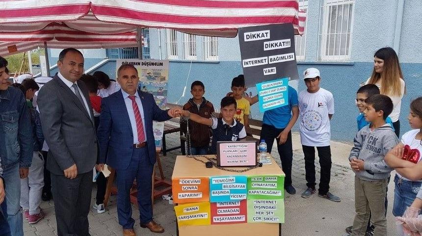 Gördes’te ‘tübitak 4006 Bilim Fuarı’ Açıldı