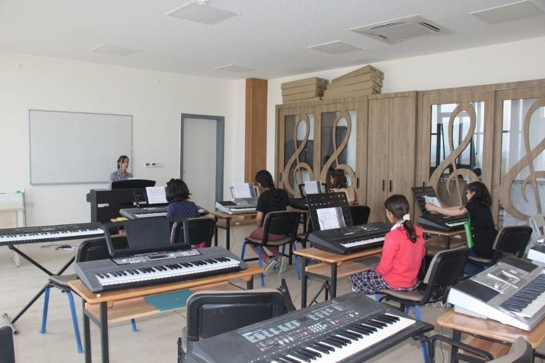 Kulp&rsquo;ta Enstr&uuml;man Kurslarına Yoğun İlgi