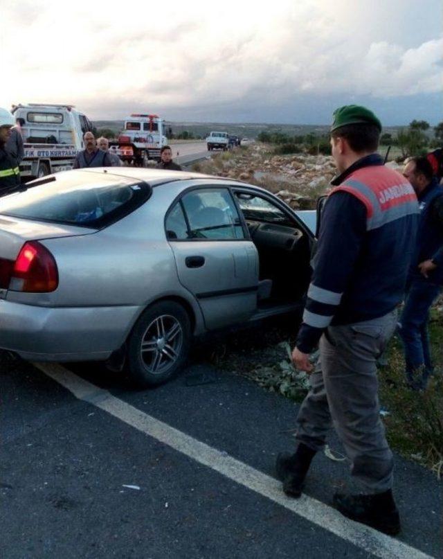Didim’de Trafik Kazası: 2’si Ağır 9 Yaralı