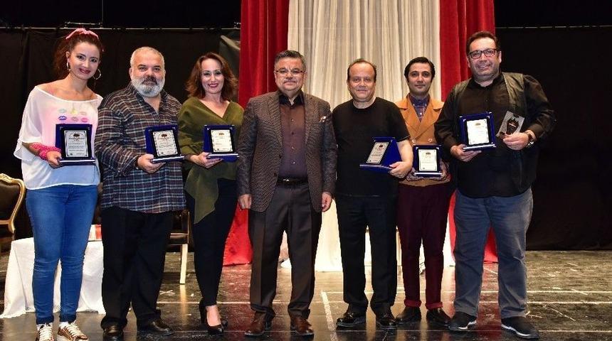 Tiyatronun Usta İsimleri Bilecik&rsquo;te Sahne Aldı