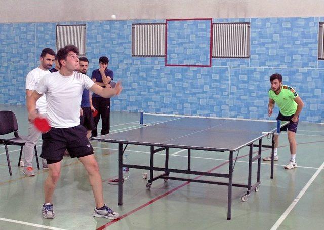 &Ouml;ğrenciler, &lsquo;gen&ccedil; Hareket&rsquo; Masa Tenisi Turnuvasında Buluştu 1