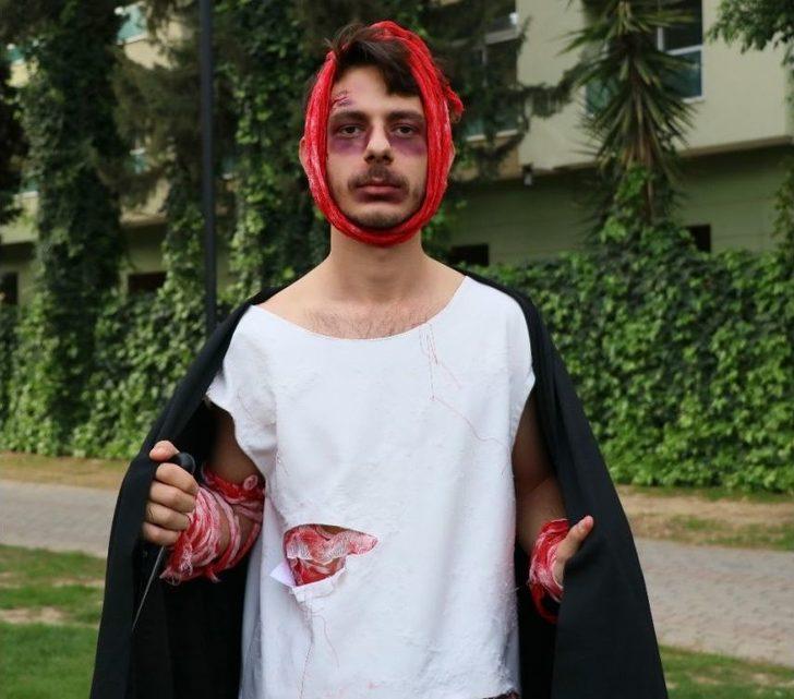 Kadına Şiddete Makyajlı Ve Danslı Tepki G1