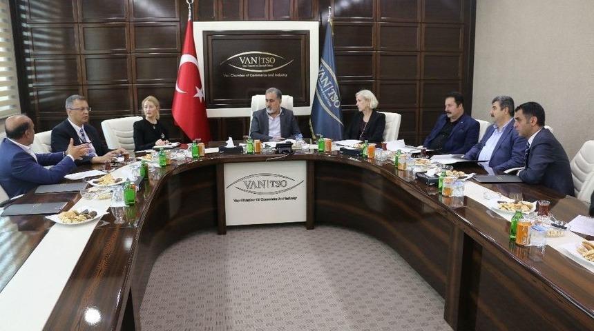 Abd Adana Konsolosundan Van Tso&rsquo;ya Ziyaret