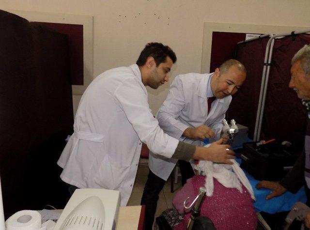 Aydın&rsquo;da Profes&ouml;rler Hastaların Ayağına Geldi 1