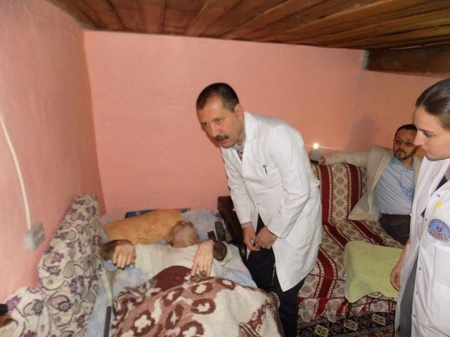 Aydın&rsquo;da Profes&ouml;rler Hastaların Ayağına Geldi 3