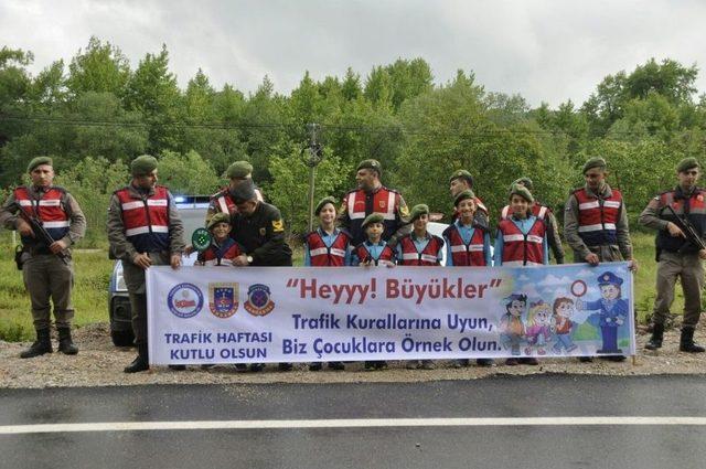 Öğrencilerden Trafik Denetimi