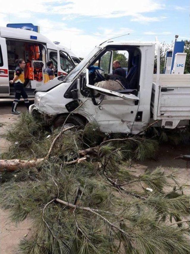 Erbaa İlçesinde Meydana Gelen Kazada 1 Kişi Öldü